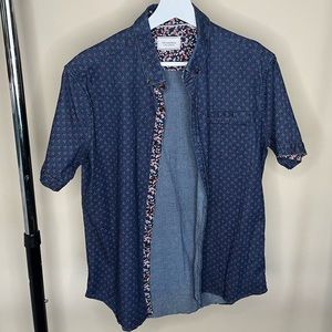 7 diamonds button down